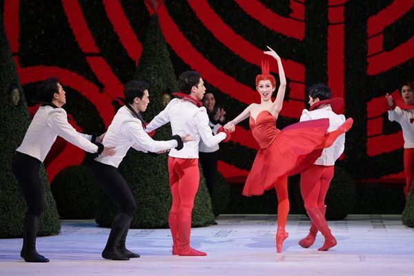 新国立劇場バレエ団木下嘉人に聞く、『不思議の国のアリス』ルイス・キャロル／白ウサギ役での挑戦