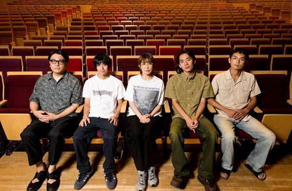 歌とギターは物語を連れて──KIRINJI、小山田壮平、柴田聡子、MIZが弾き語りで共演した晩夏の一夜【オフィシャルレポート】