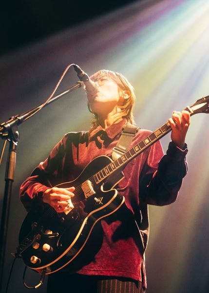 歌とギターは物語を連れて──KIRINJI、小山田壮平、柴田聡子、MIZが弾き語りで共演した晩夏の一夜【オフィシャルレポート】