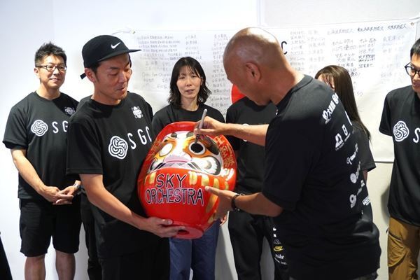 革新的“花火フェス”「SKY ORCHESTRA in SUNSET BEACH PARK INAGE」をプロデュースする花火師たちが「モントリオール国際花火競技大会」へ出発