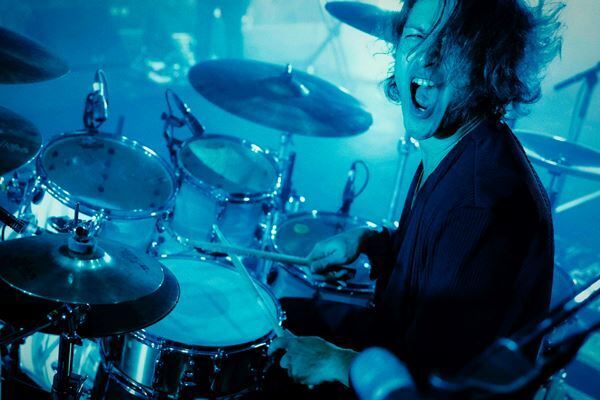 [Alexandros]、2025年初ライブでドラマ主題歌「金字塔」を初披露【オフィシャルレポート】