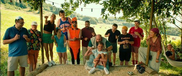 驚異の興行記録を次々と打ち立てた、フランス映画の大注目作！『サムシング・エクストラ！ やさしい泥棒のゆかいな逃避行』──【おとなの映画ガイド】