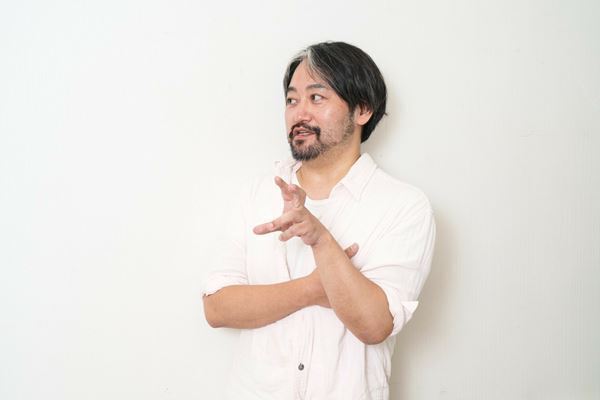 【稽古場コラム】#ケイコバカラ Vol.1：Shakespeare’s Wild Sisters Group × 庭劇団ペニノ『誠實浴池 せいじつよくじょう』～レポート&片桐はいり&タニノクロウ インタビュー