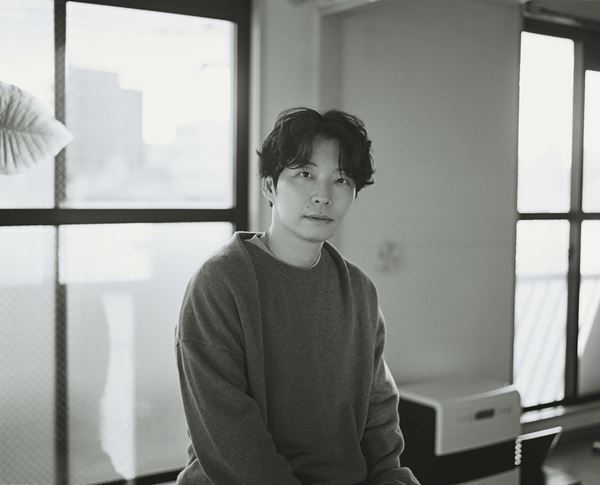 星野源、新曲「Eureka」のMV公開　俳優・仲野太賀がカメオ出演、写真家・川島小鳥が監督