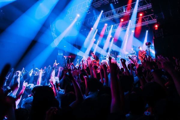 ハマ･オカモト活動再開！ OKAMOTO'Sの47都道府県ツアーがスタート【オフィシャルレポート】