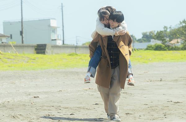 赤楚衛二×上白石萌歌共演の映画『366日』愛の軌跡を辿る場面写真8点公開