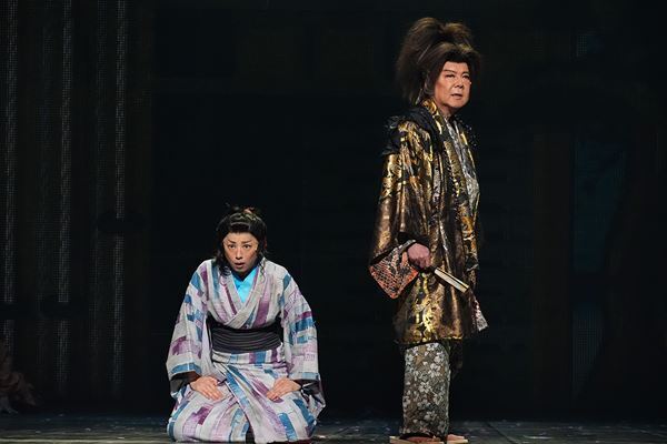 古田新太「小池栄子全部!!をお見逃しなく！」 劇団☆新感線『爆烈忠臣蔵～桜吹雪THUNDERSTRUCK』東京公演が開幕