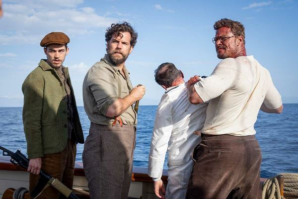 ガイ・リッチー監督最新作『アンジェントルメン』軍艦を豪快に爆破する本編シーン公開