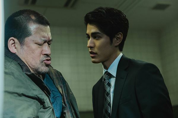 山田裕貴×佐藤二朗の競演！『爆弾』──この秋最もスリリングなサスペンス【おとなの映画ガイド】
