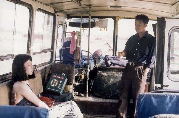 ジャ・ジャンクー監督最新作『新世紀ロマンティクス』2025年5月日本公開決定