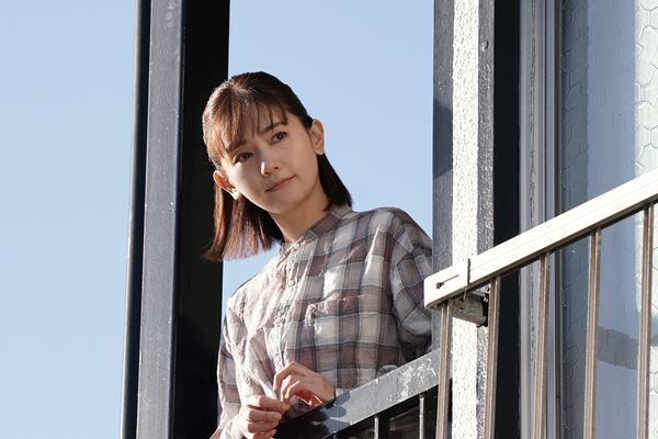 堺雅人×井川遥『平場の月』かけがえのない日常の瞬間を切り取った場面写真17点一挙公開