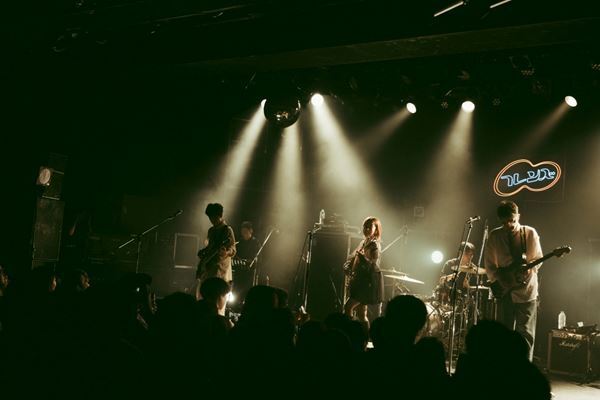 結成10周年・フレンズ、“バンドへの愛を改めて証明してみせた”全国ツアー大団円「この先もみなさんと一緒に音楽の旅を続けたいと思います！」【ライブレポート】