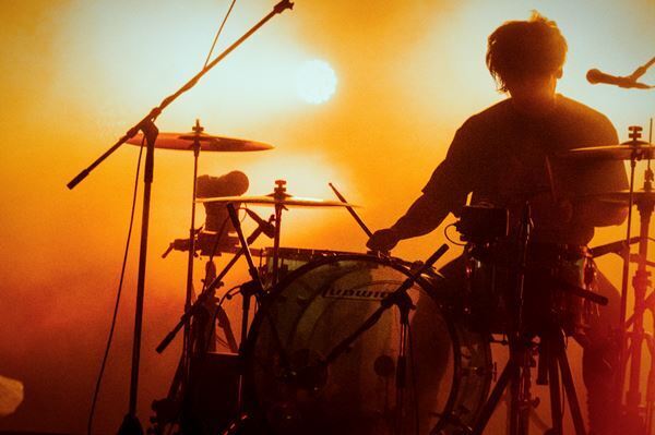 syrup16g『遅死11.02』 20年ぶりの日比谷野音ワンマン開催！「また会えてうれしいです。来年も会いましょう」