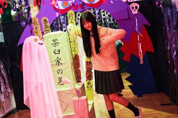 原菜乃華、久間田琳加、山下幸輝らの笑顔満載『見える子ちゃん』オフショット公開！　“見えない”予告映像も到着