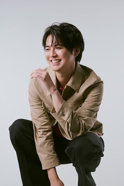 片寄涼太が贈る花束と前向きなメッセージ「夢を見ることをやめないでほしい」