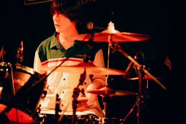 前髪ぱっつん少年×MOCKEN×UtaKata 現在地の異なるオルタナティブが交わる"交差点"を見た！『Grasshopper』オフィシャルレポート