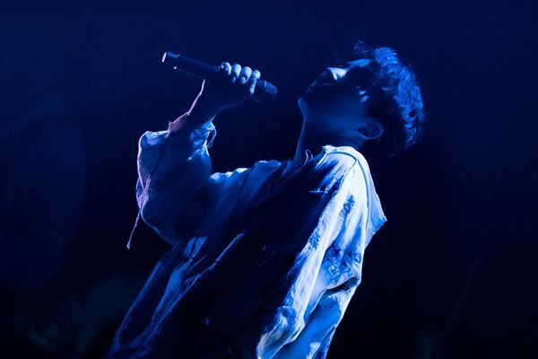 星野源、6年半ぶりの全国ツアー『MAD HOPE』開幕　2時間半超えの濃密ライブ