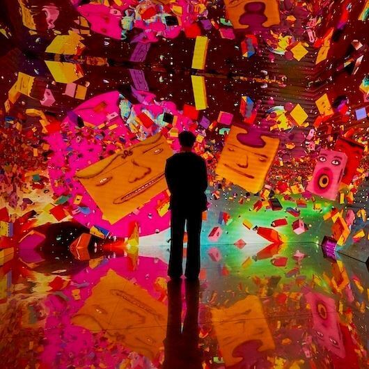 バリー・マッギーとオスジェメオスによる世界初のコラボレーション展がワタリウム美術館で開催