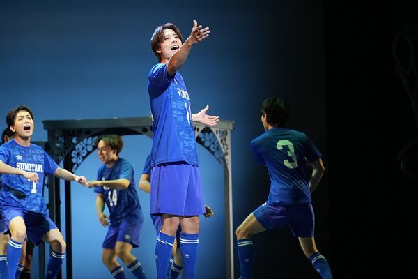 ミュージカル『四月は君の噓』待望の再演が上演中　岡宮来夢＆加藤梨里香、東島京＆宮本佳林のゲネプロ＆Wキャスト勢ぞろいの会見レポート