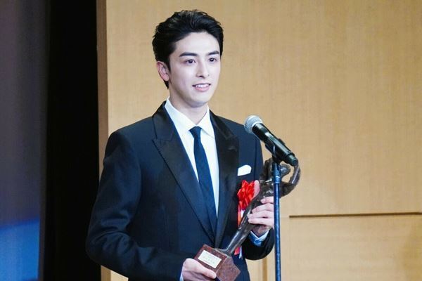 【第32回読売演劇大賞】大賞は木場勝己「何かの手違いじゃないでしょうか」と喜び