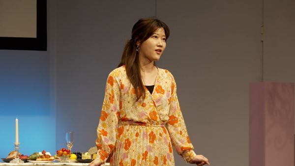 ヒコロヒーの最新単独公演「spoiled」配信スタート！