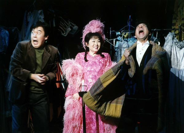 華やかな商業演劇の名場面を映像で　帝国劇場アニバーサリーブック×「ぴあ」アプリ連動コンテンツを紹介