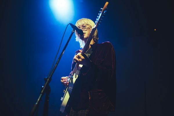 現役大学生による5人組バンドluv、初の自主企画イベントで新曲リリース＆全国ツアー開催を発表【オフィシャルレポート】