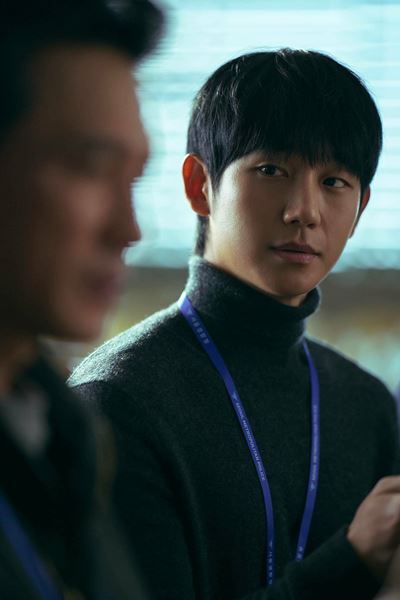 『徹子の部屋』出演でも話題！ 映画『ベテラン 凶悪犯罪捜査班』チョン・ヘインの新規場面カット＆メイキング写真公開