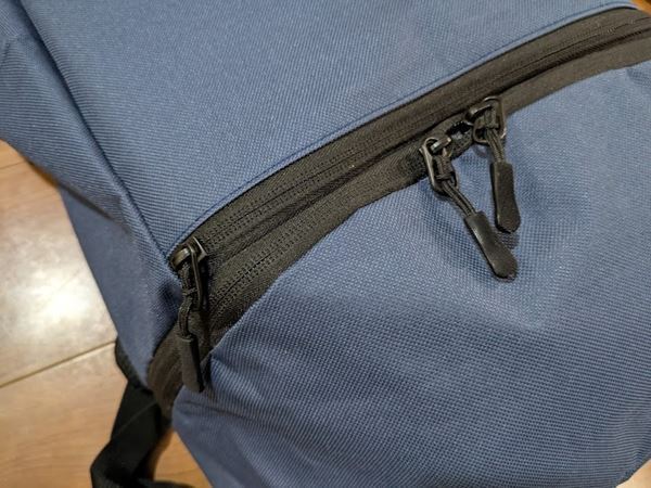 ワークマン、シューズポケットつき！「多機能リュック」が便利すぎる！　ジムや通勤、防災にも使える！