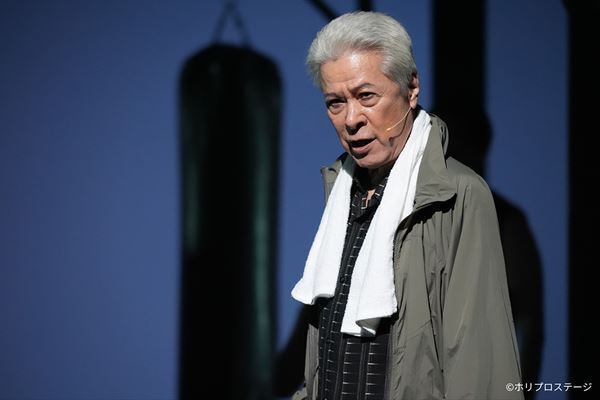 浦井健治、小池徹平ら出演の新作ミュージカル『ある男』舞台写真16点到着