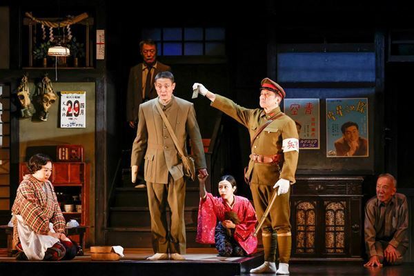 こまつ座『きらめく星座』東京公演が開幕　平埜生成ら新キャストが加わり熱演