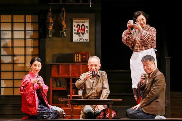 こまつ座『きらめく星座』東京公演が開幕　平埜生成ら新キャストが加わり熱演