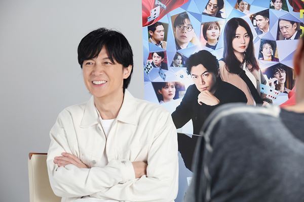 映画『ブラック・ショーマン』東野圭吾×福山雅治による1万字を超えるスペシャル対談が実現