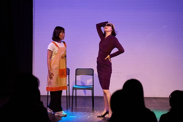 村川絵梨＆岸本鮎佳による“フェイクドキュメンタリー的演劇”『またしても登場して頂きましょう』が開幕