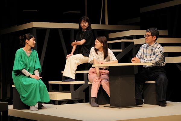 横山拓也「今この作品をつくることができて大満足」 iakuの新作『はぐらかしたり、もてなしたり』開幕