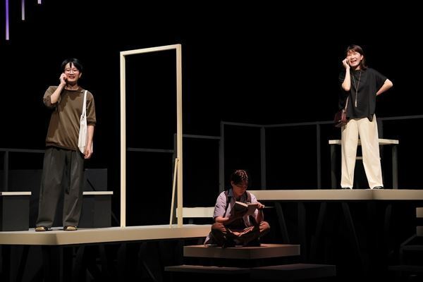 横山拓也「今この作品をつくることができて大満足」 iakuの新作『はぐらかしたり、もてなしたり』開幕