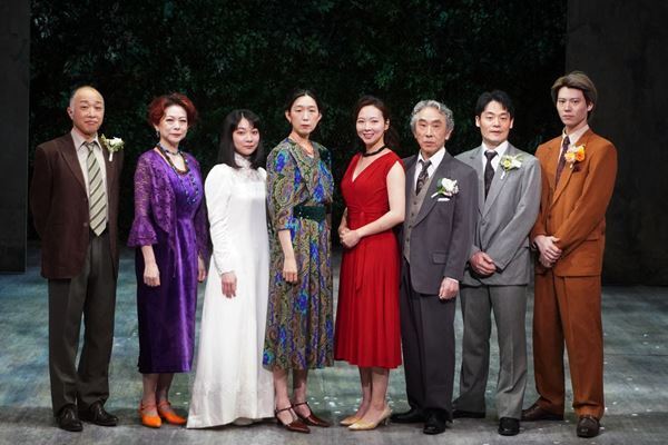 『星の降る時』日本初演がPARCO劇場で開幕　作者のベス・スティール「自分の家族を思い出し、愛していただければ」