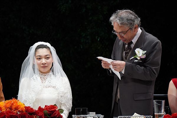 『星の降る時』日本初演がPARCO劇場で開幕　作者のベス・スティール「自分の家族を思い出し、愛していただければ」