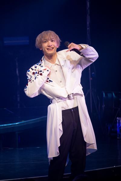 【ライブレポート】「原因は自分にある。」は新たな高みへ。彼らが描く『架空のアウトライン』は進化の予兆