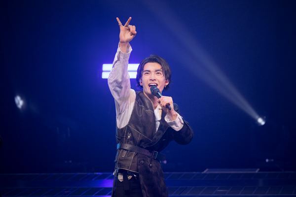 【ライブレポート】「原因は自分にある。」は新たな高みへ。彼らが描く『架空のアウトライン』は進化の予兆