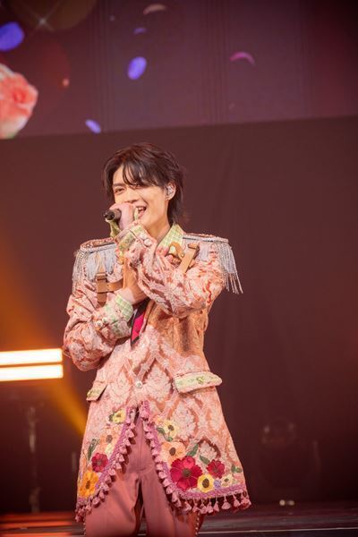 【ライブレポート】「原因は自分にある。」は新たな高みへ。彼らが描く『架空のアウトライン』は進化の予兆