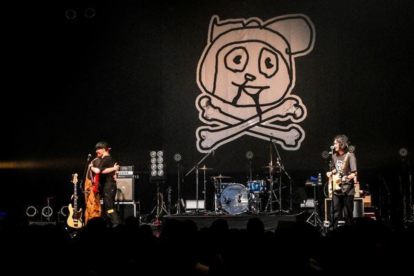 syrup16g、peridots、tacicaの3バンドによるドラマー中畑大樹50歳の宴をレポート