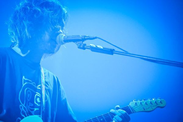 syrup16g、peridots、tacicaの3バンドによるドラマー中畑大樹50歳の宴をレポート