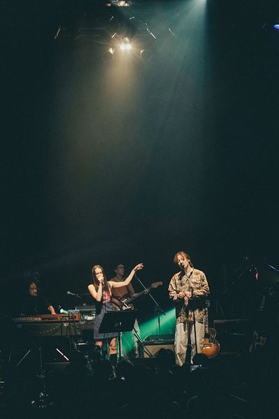 ROTH BART BARON『BEAR NIGHT 2025』、Hana Hope、吉澤嘉代子らゲストと共に音楽の森を創造