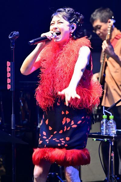 岸谷香、Big Bandを従えた恒例のビルボードツアー終了！　来月2月開催『岸谷香感謝祭2025』2デイズ即日完売！夏のバンドツアーの開催も発表【オフィシャルレポート】