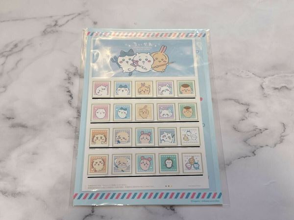 郵便局×ちいかわ、人気キャラや闇深キャラまで大集合のコラボ「切手セット」がかわいい