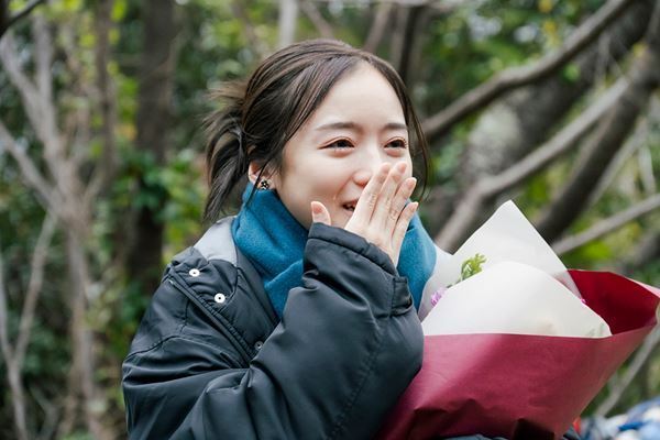 齊藤京子、涙のクランクアップ！ 映画『恋愛裁判』メイキング写真15点公開