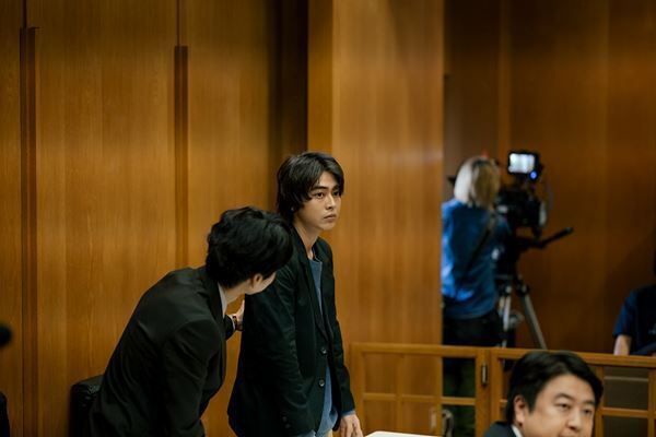 齊藤京子、涙のクランクアップ！ 映画『恋愛裁判』メイキング写真15点公開