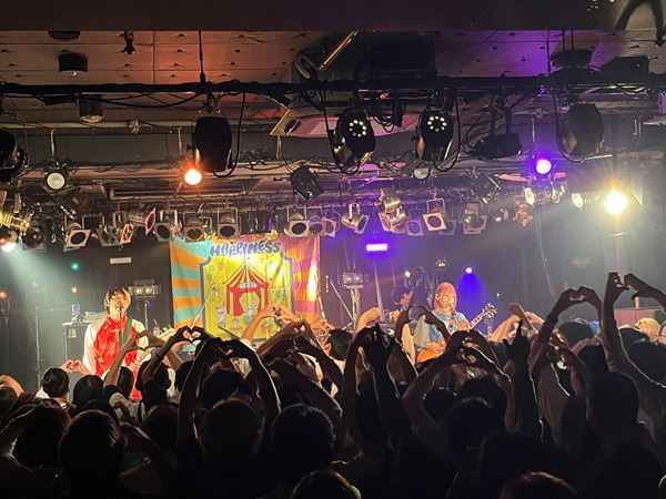 COPES、ツアーファイナルで夜の本気ダンスと共演！Happinessな空間を創り上げたソールドアウトの渋谷公演をレポート