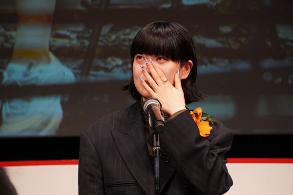 第6回「大島渚賞」受賞者の山中瑶子、「社会を転覆させる映画を作りたい」と涙の誓い